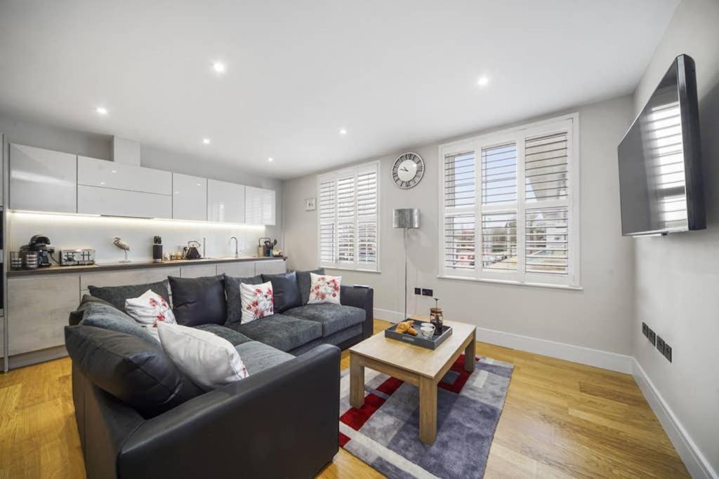 Flat 3 Bridge House Lejlighed Staines-upon-Thames Eksteriør billede