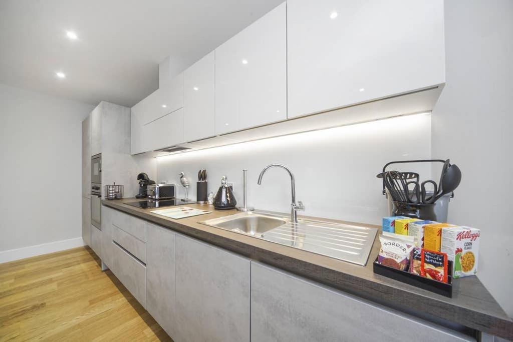 Flat 3 Bridge House Lejlighed Staines-upon-Thames Eksteriør billede