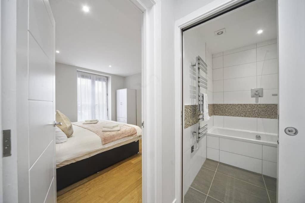 Flat 3 Bridge House Lejlighed Staines-upon-Thames Eksteriør billede